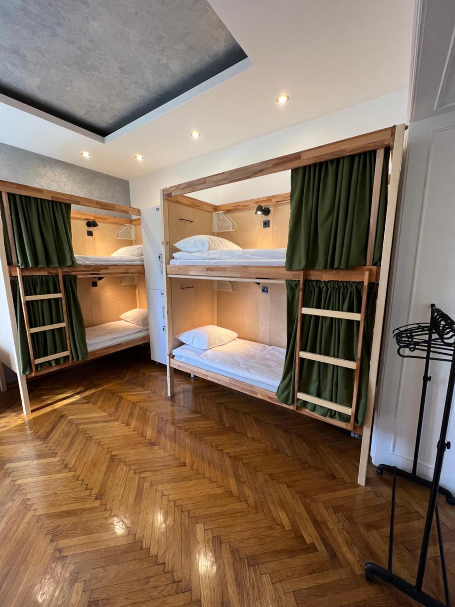 Cabbage Hostel بلغراد المظهر الخارجي الصورة