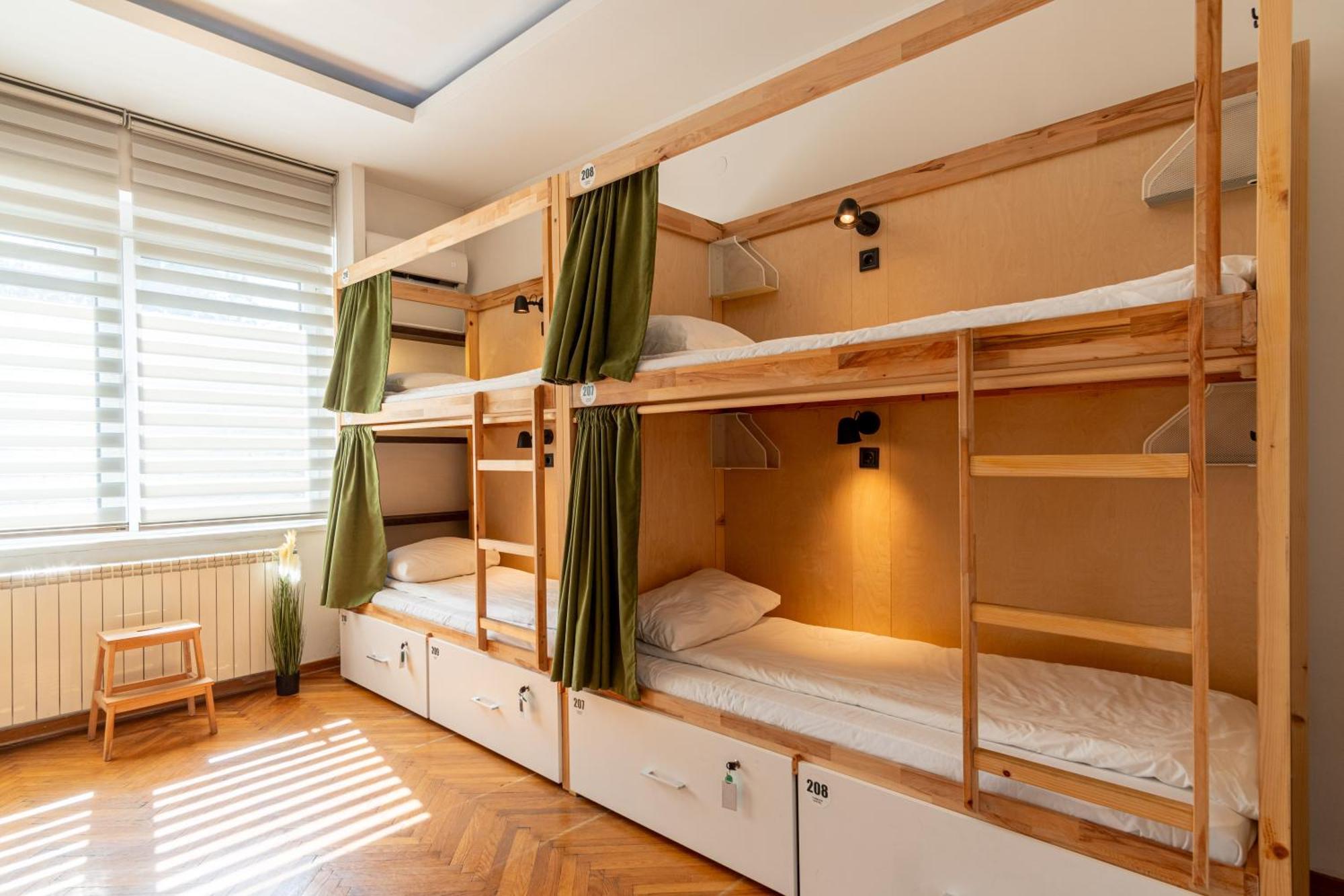 Cabbage Hostel بلغراد المظهر الخارجي الصورة