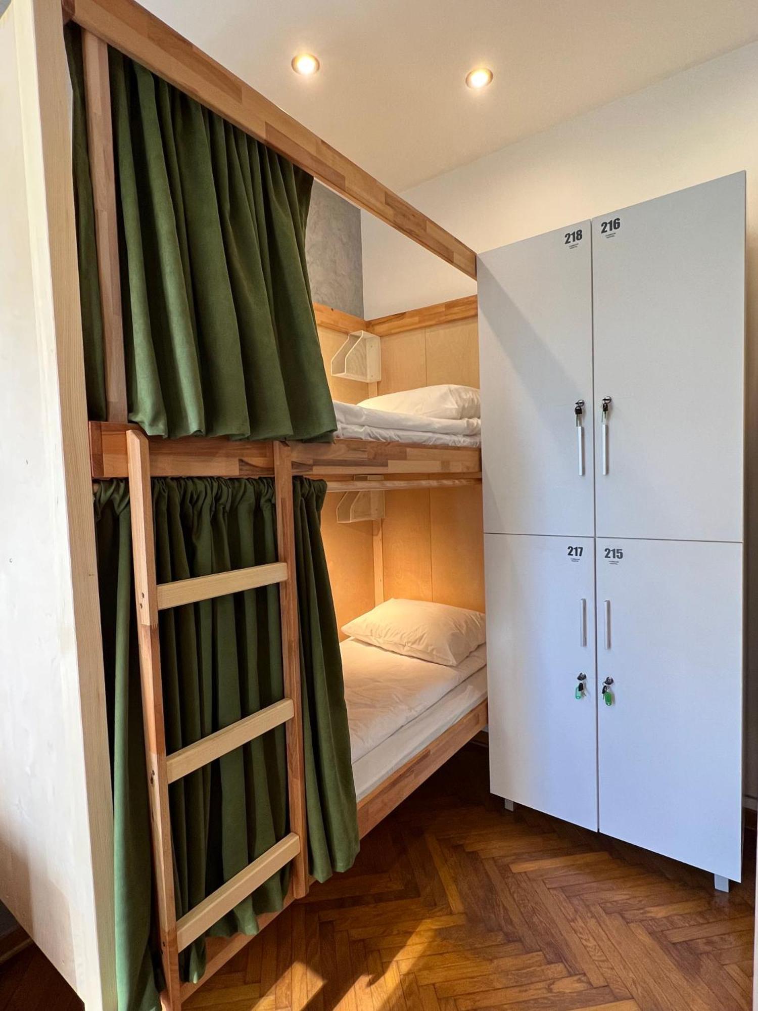 Cabbage Hostel بلغراد المظهر الخارجي الصورة