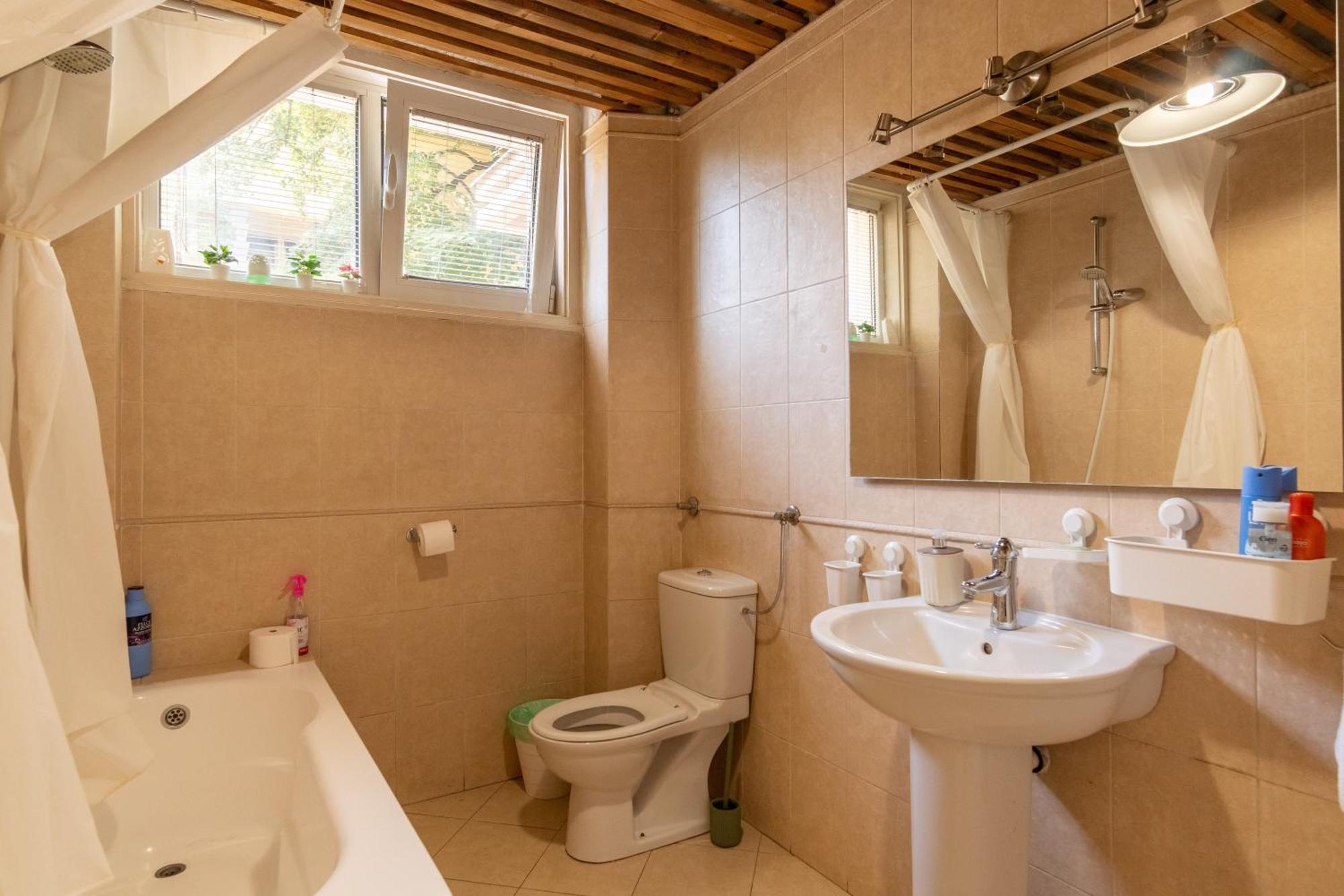 Cabbage Hostel بلغراد المظهر الخارجي الصورة