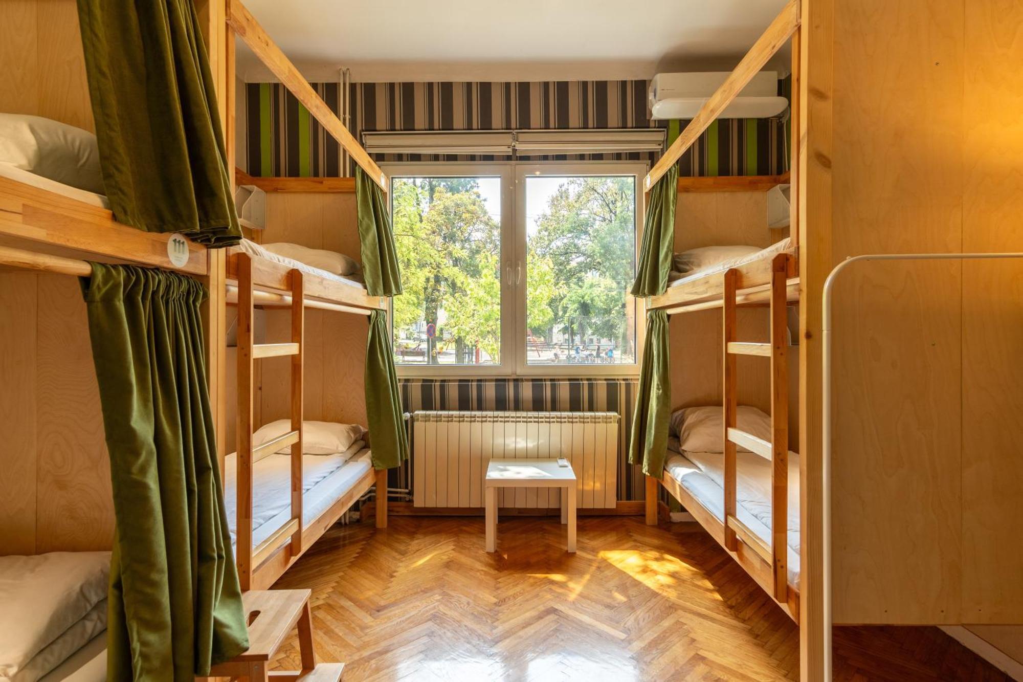 Cabbage Hostel بلغراد المظهر الخارجي الصورة