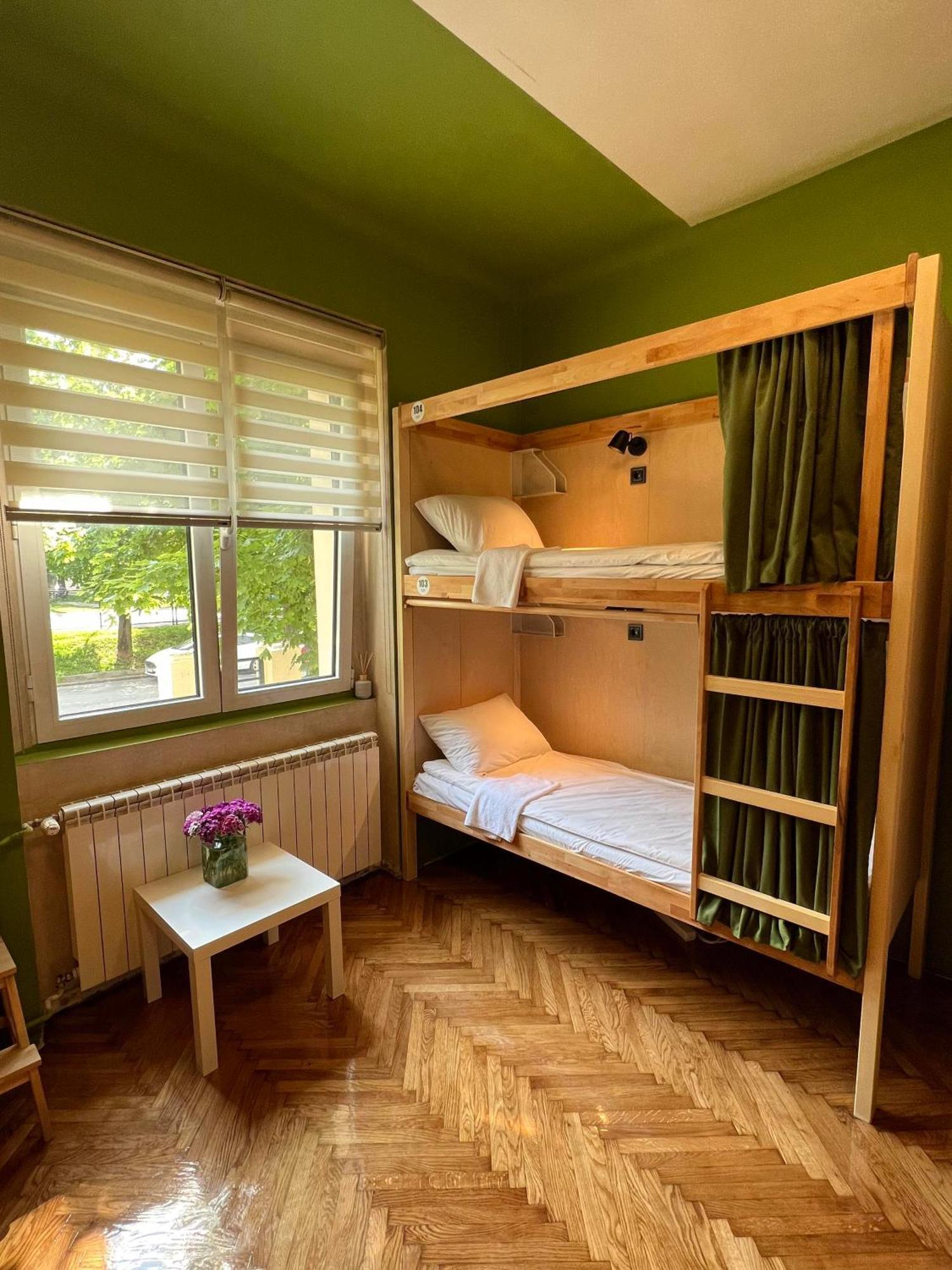 Cabbage Hostel بلغراد المظهر الخارجي الصورة