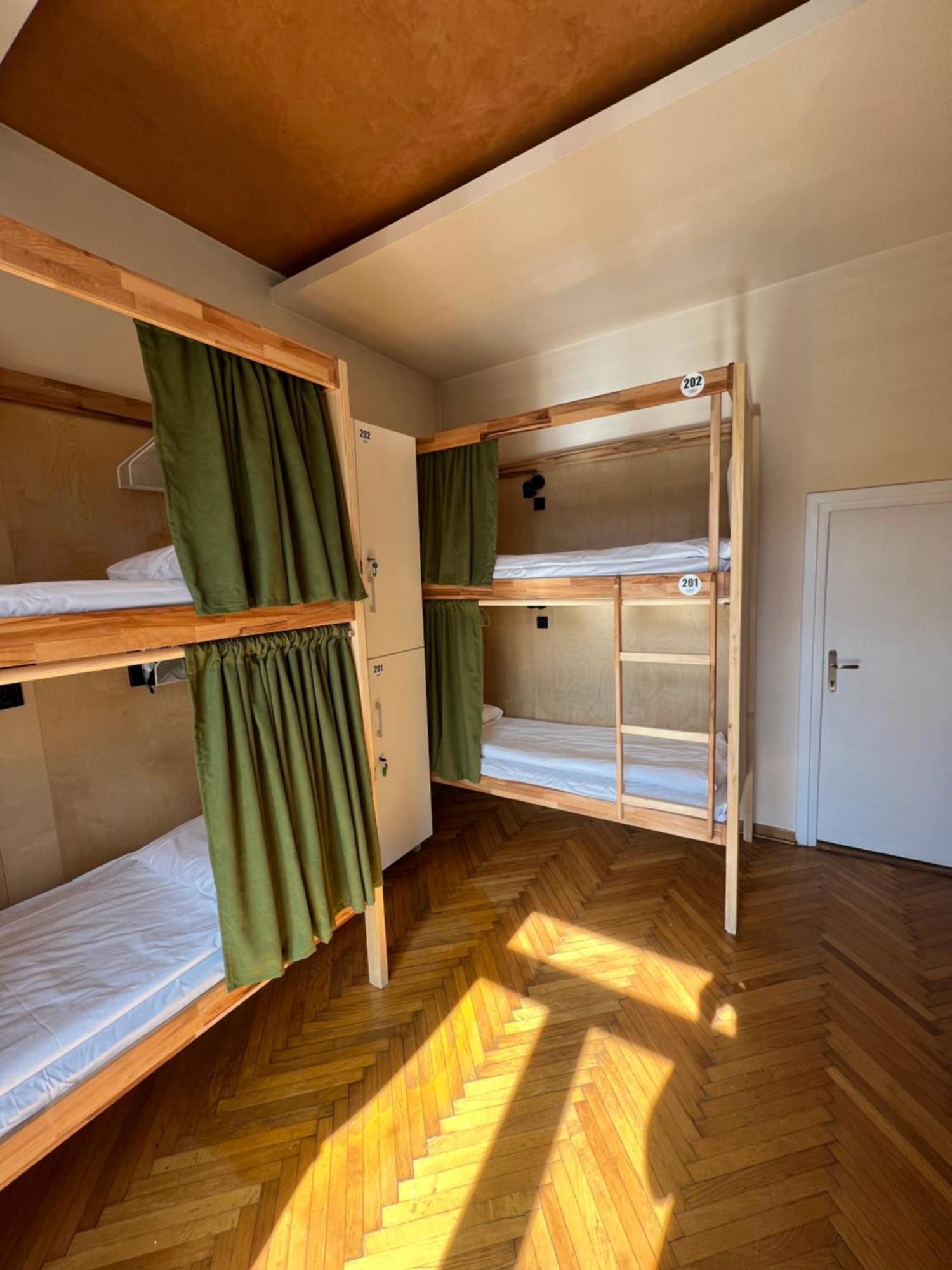 Cabbage Hostel بلغراد المظهر الخارجي الصورة
